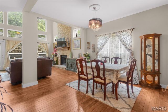 5546 Aberdour Lane, Oakville, MO 63129