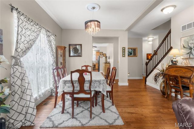 5546 Aberdour Lane, Oakville, MO 63129