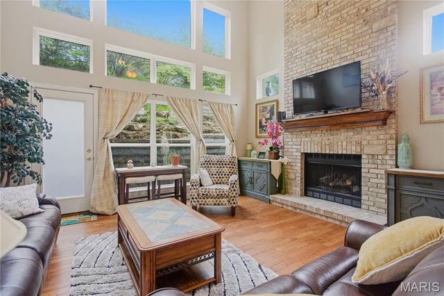 5546 Aberdour Lane, Oakville, MO 63129