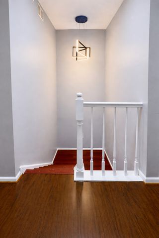 1527 Mohawk Trail, Wheeling, IL 60090