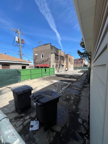 2214 S Central Avenue, Cicero, IL 60804