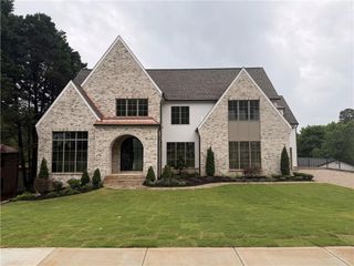 228 Thomas Circle, Roswell, GA 30075