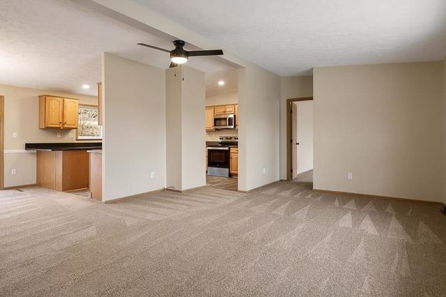 5647 BUTTERCUP Lane, Machesney Park, IL 61115