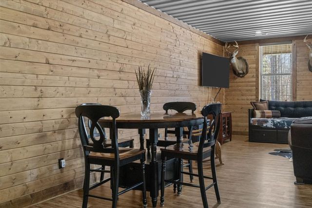 1028 Walton Rd, Scotts Hill, TN 38374