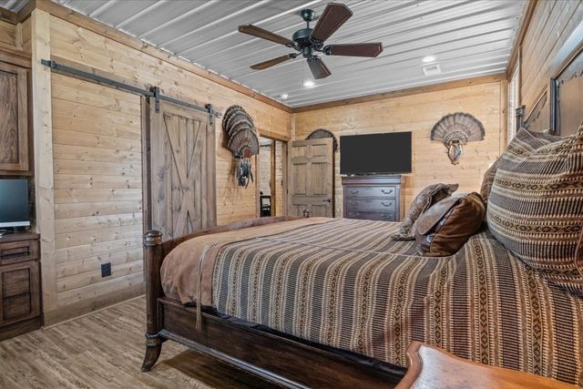 1028 Walton Rd, Scotts Hill, TN 38374