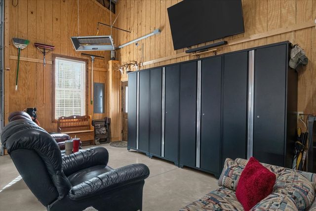 1028 Walton Rd, Scotts Hill, TN 38374