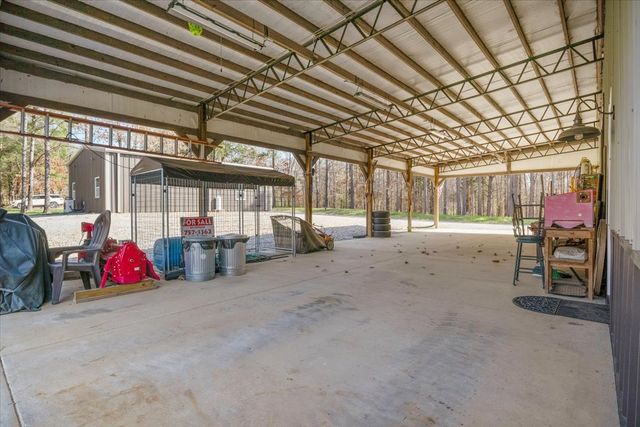 1028 Walton Rd, Scotts Hill, TN 38374