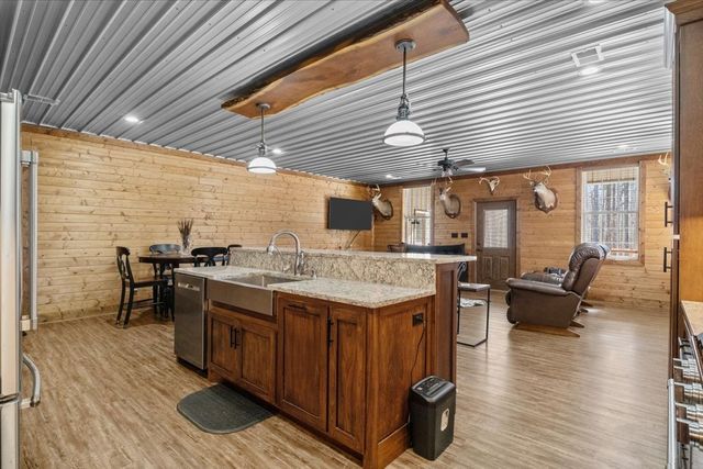 1028 Walton Rd, Scotts Hill, TN 38374