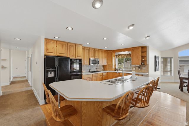 6643 W 5900 S, Hooper, UT 84315