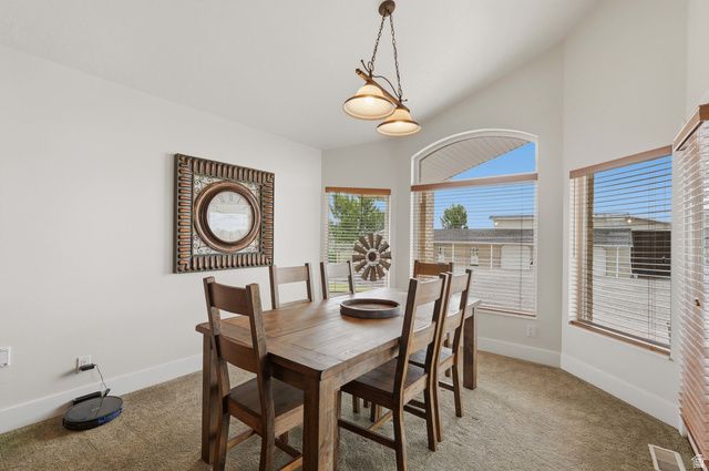 6643 W 5900 S, Hooper, UT 84315