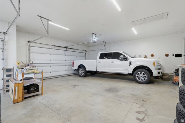6643 W 5900 S, Hooper, UT 84315
