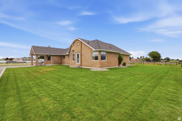 6643 W 5900 S, Hooper, UT 84315