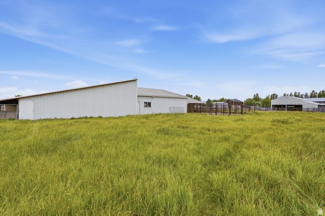 6643 W 5900 S, Hooper, UT 84315