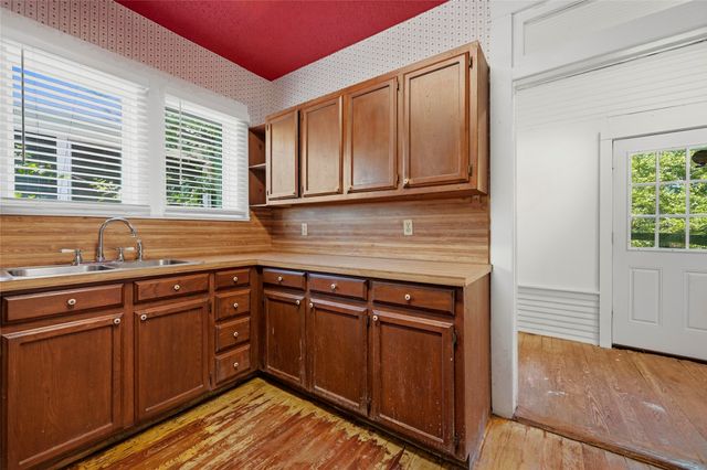 529 E Woodard Street, Denison, TX 75021