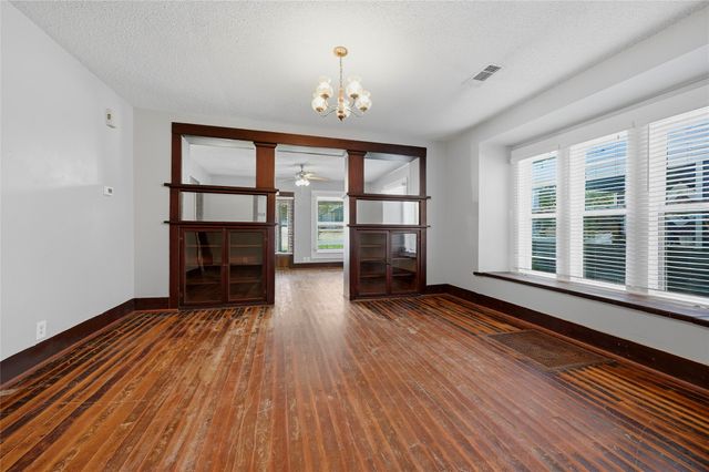 529 E Woodard Street, Denison, TX 75021