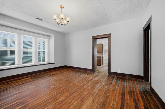 529 E Woodard Street, Denison, TX 75021