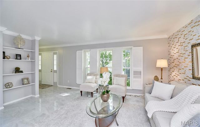 1730 Woodmore Oaks Drive, Manchester, MO 63021
