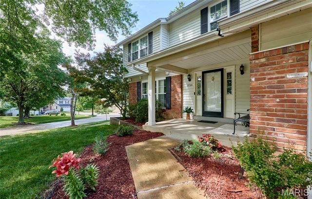 1730 Woodmore Oaks Drive, Manchester, MO 63021