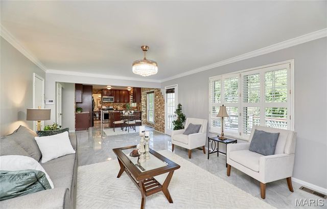 1730 Woodmore Oaks Drive, Manchester, MO 63021