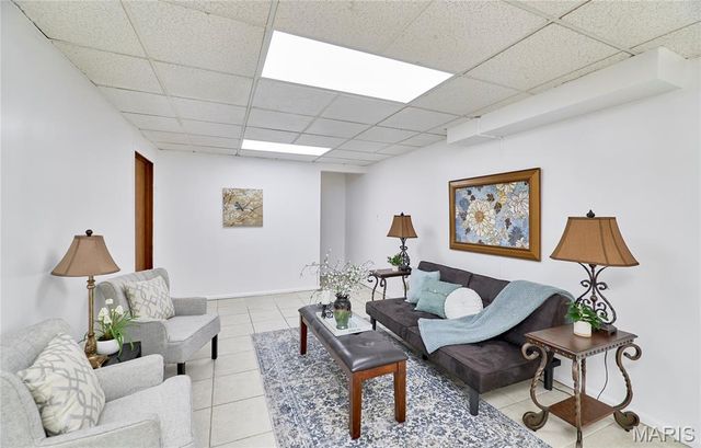 1730 Woodmore Oaks Drive, Manchester, MO 63021