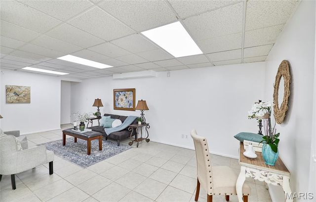 1730 Woodmore Oaks Drive, Manchester, MO 63021