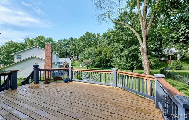 1730 Woodmore Oaks Drive, Manchester, MO 63021