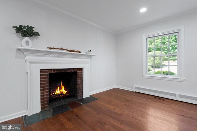 75 HART AVE, Hopewell, NJ 08525
