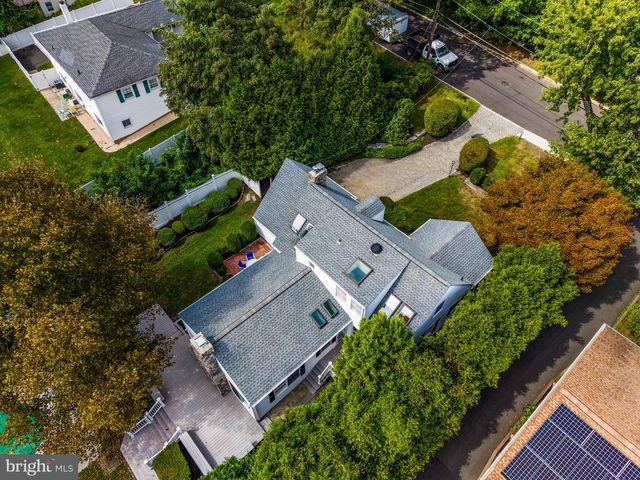 75 HART AVE, Hopewell, NJ 08525