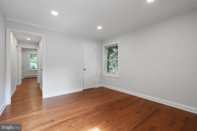75 HART AVE, Hopewell, NJ 08525