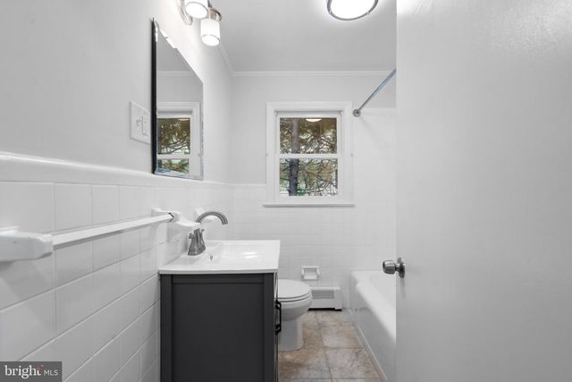 75 HART AVE, Hopewell, NJ 08525