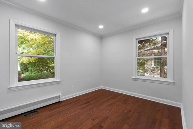 75 HART AVE, Hopewell, NJ 08525