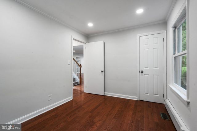 75 HART AVE, Hopewell, NJ 08525
