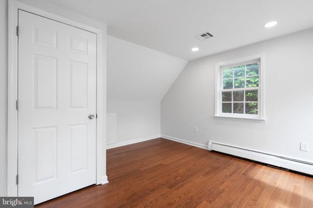 75 HART AVE, Hopewell, NJ 08525