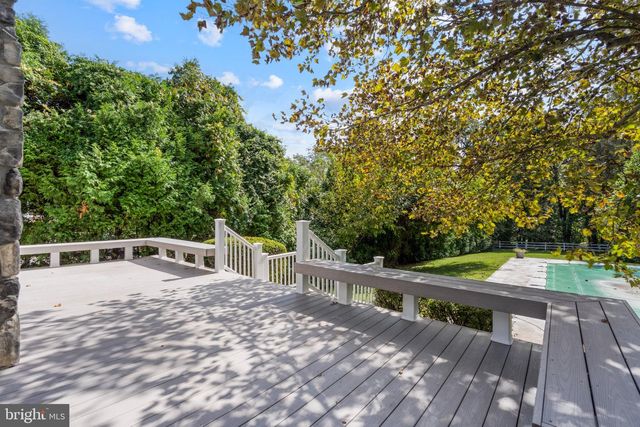 75 HART AVE, Hopewell, NJ 08525
