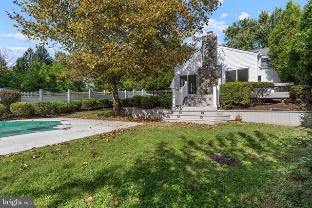 75 HART AVE, Hopewell, NJ 08525