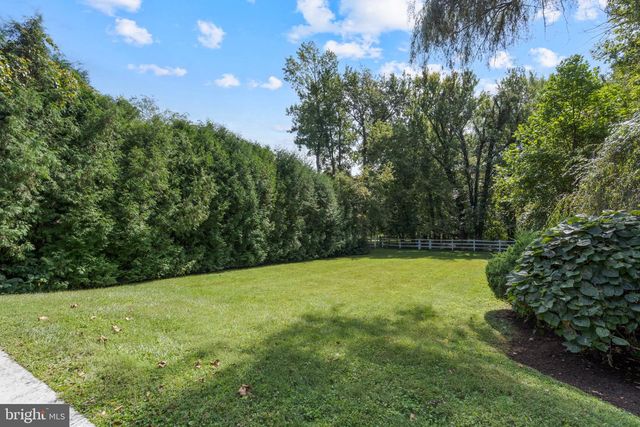 75 HART AVE, Hopewell, NJ 08525