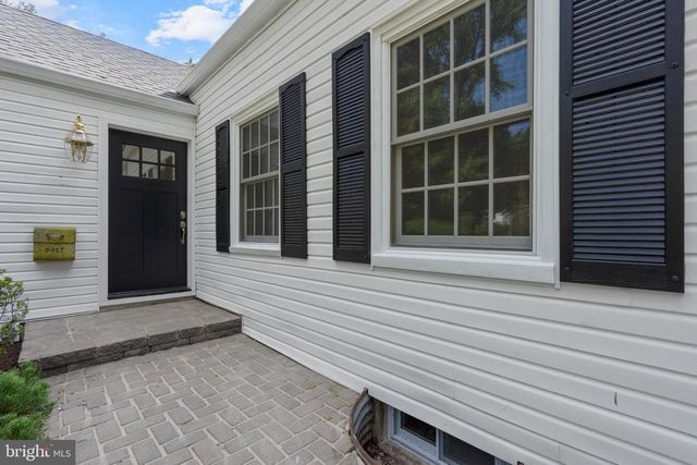 75 HART AVE, Hopewell, NJ 08525
