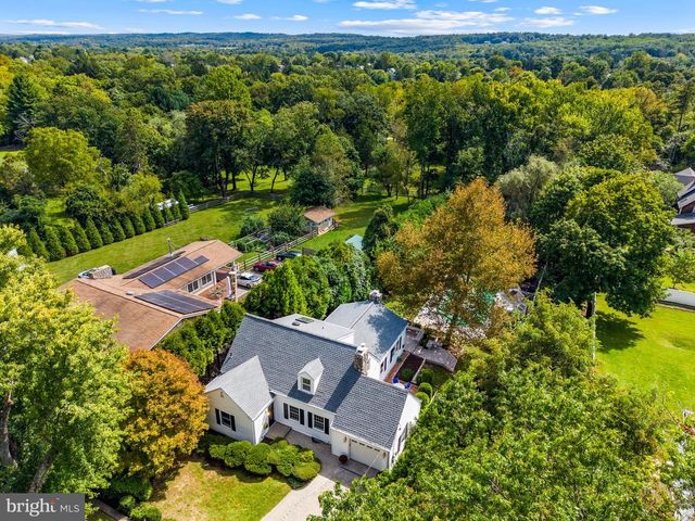 75 HART AVE, Hopewell, NJ 08525