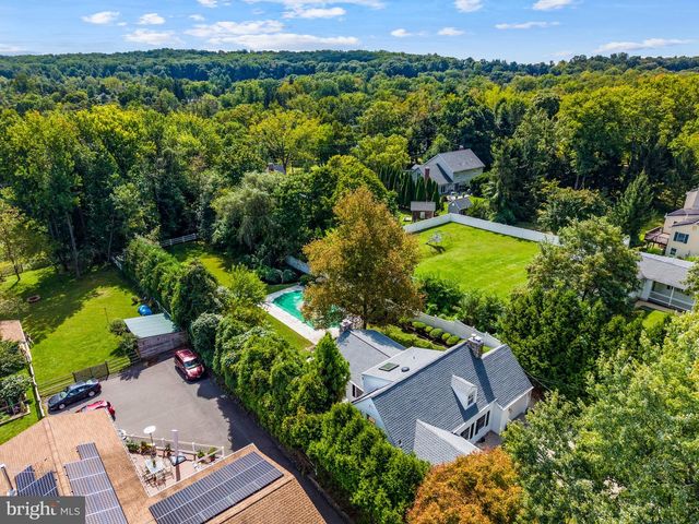 75 HART AVE, Hopewell, NJ 08525