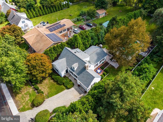 75 HART AVE, Hopewell, NJ 08525