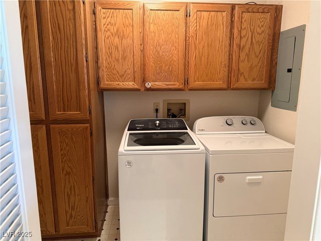 881 East Calvada Boulevard, Pahrump, NV 89048