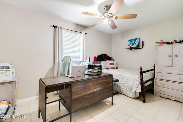 1012 Juleau Champagne Road, Breaux Bridge, LA 70517