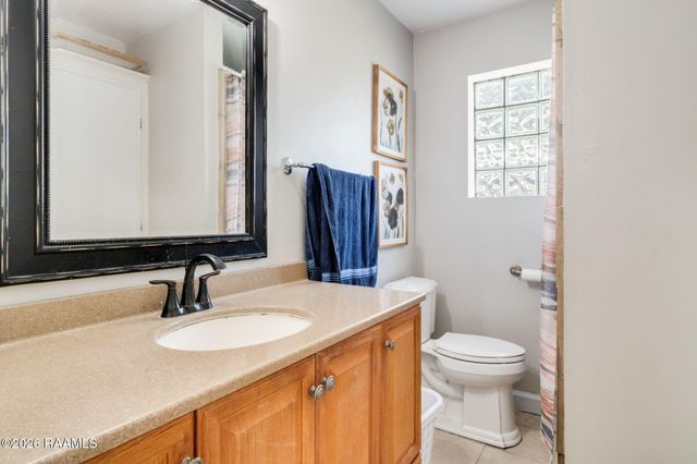 1012 Juleau Champagne Road, Breaux Bridge, LA 70517