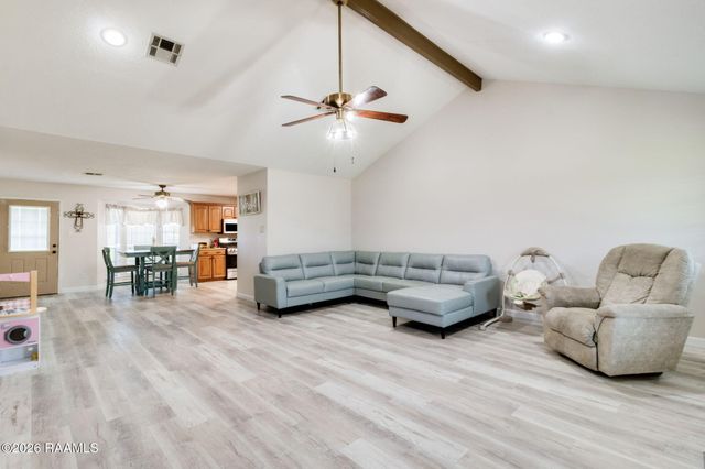 1012 Juleau Champagne Road, Breaux Bridge, LA 70517