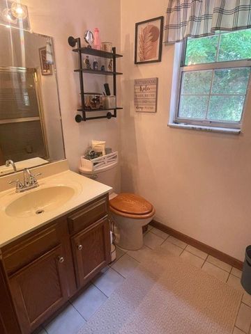 268 Doss Hill Road, Barboursville, WV 25504