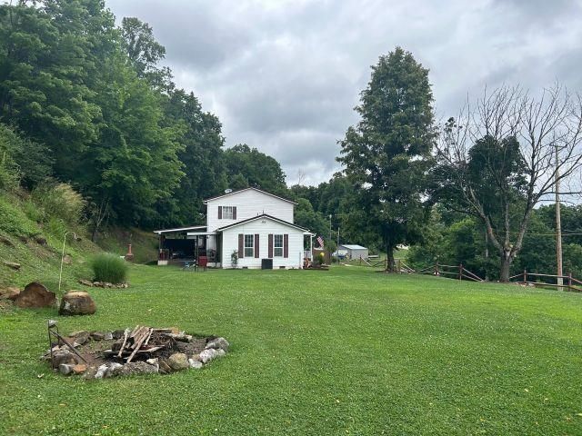 268 Doss Hill Road, Barboursville, WV 25504