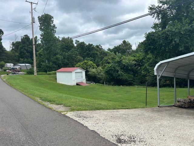268 Doss Hill Road, Barboursville, WV 25504