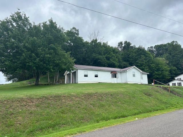 268 Doss Hill Road, Barboursville, WV 25504