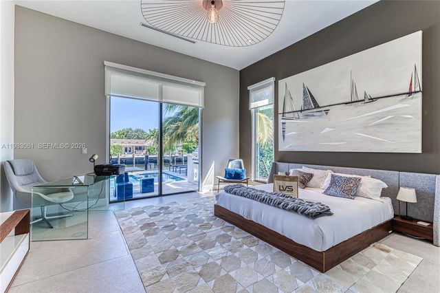 2817 NE 35th St, Fort Lauderdale, FL 33306