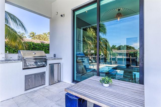 2817 NE 35th St, Fort Lauderdale, FL 33306